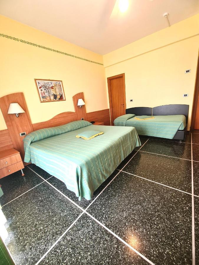Hotel Zurigo Varazze Exteriér fotografie