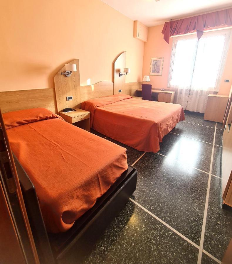 Hotel Zurigo Varazze Exteriér fotografie